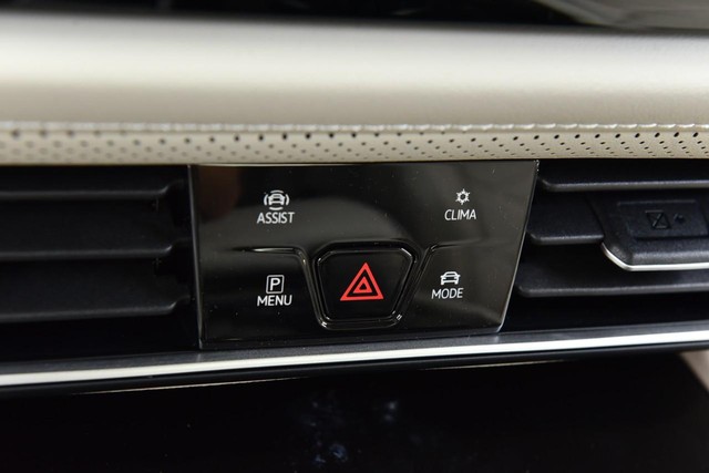Volkswagen Atlas Vehicle Image 14