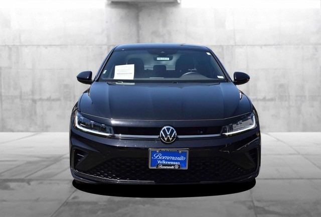 Volkswagen Jetta Vehicle Image 04