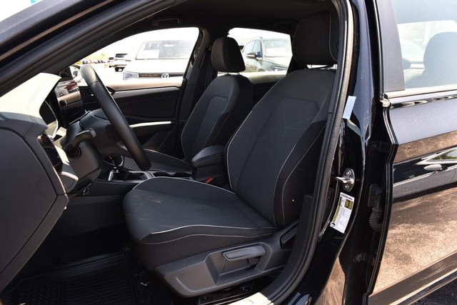 Volkswagen Jetta Vehicle Image 19