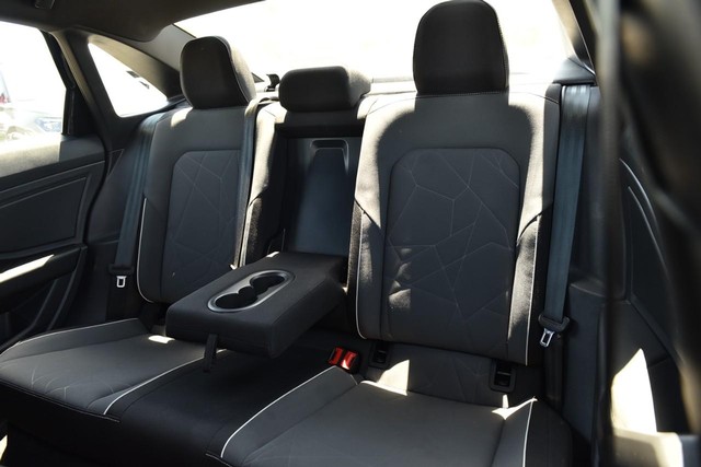 Volkswagen Jetta Vehicle Image 21