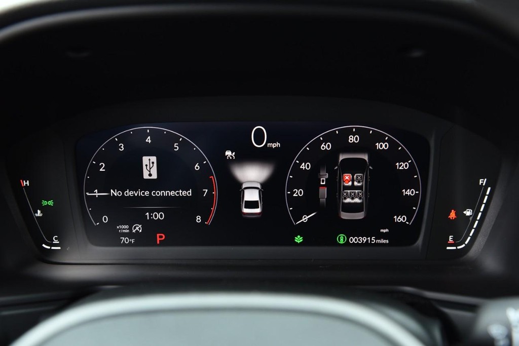 Honda Accord Sedan Vehicle Full-screen Gallery Image 10