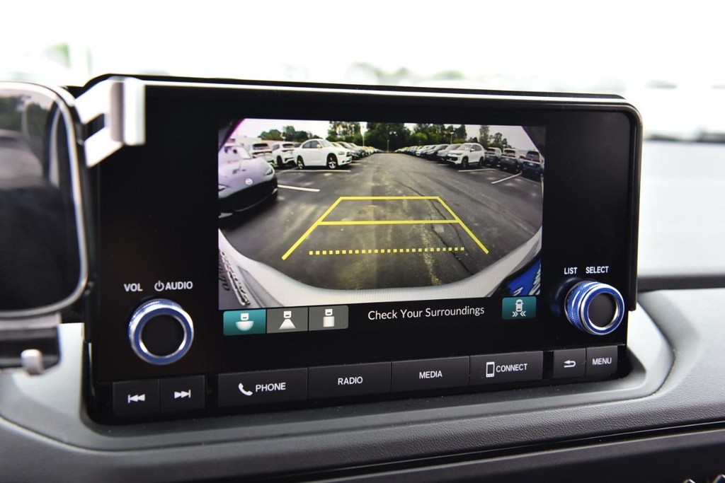 Honda Accord Sedan Vehicle Full-screen Gallery Image 11