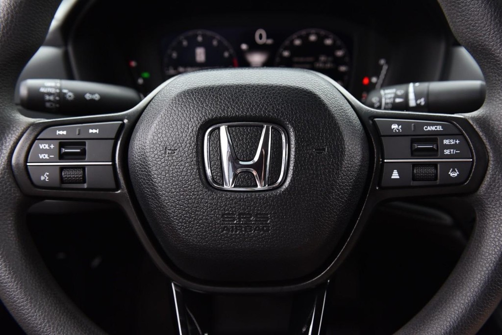 Honda Accord Sedan Vehicle Full-screen Gallery Image 18