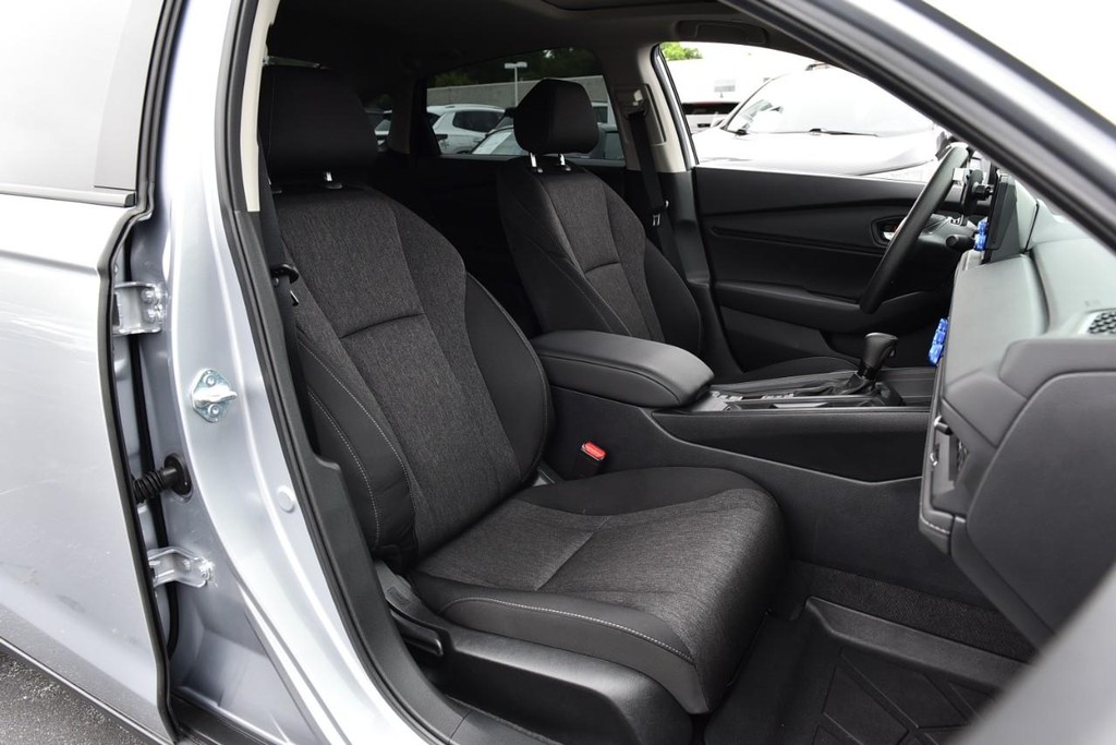 Honda Accord Sedan Vehicle Full-screen Gallery Image 20