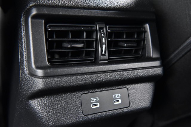 Honda Accord Sedan Vehicle Image 23