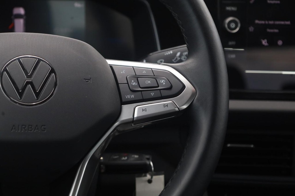 Volkswagen Jetta Vehicle Full-screen Gallery Image 9