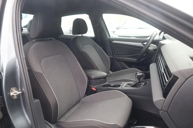 Volkswagen Jetta Vehicle Image 23