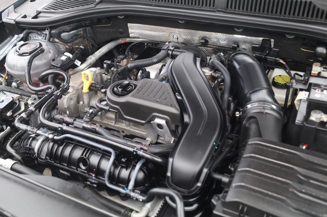 Volkswagen Jetta Vehicle Image 25