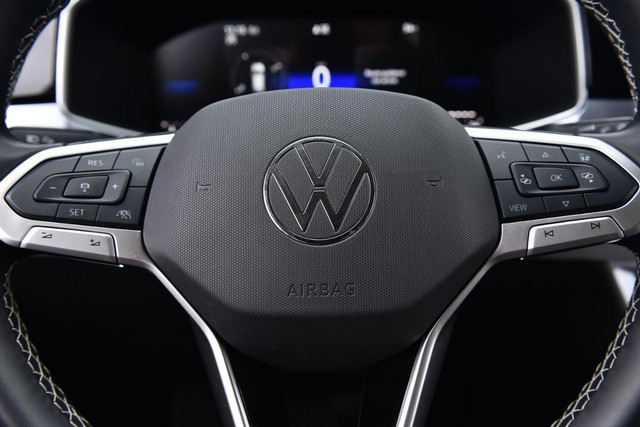 Volkswagen Taos Vehicle Image 18