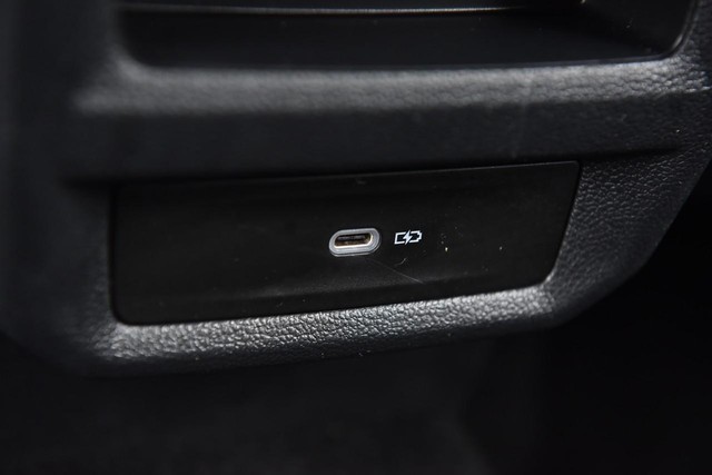 Volkswagen Taos Vehicle Image 23