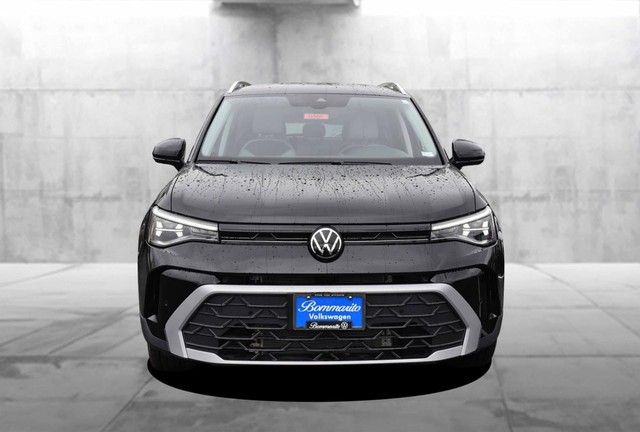 Volkswagen Taos Vehicle Image 04