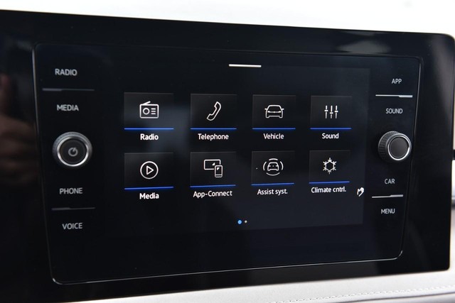 Volkswagen Taos Vehicle Image 13