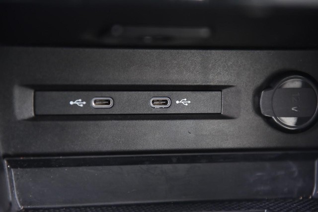 Volkswagen Taos Vehicle Image 15