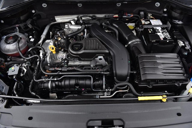 Volkswagen Taos Vehicle Image 25