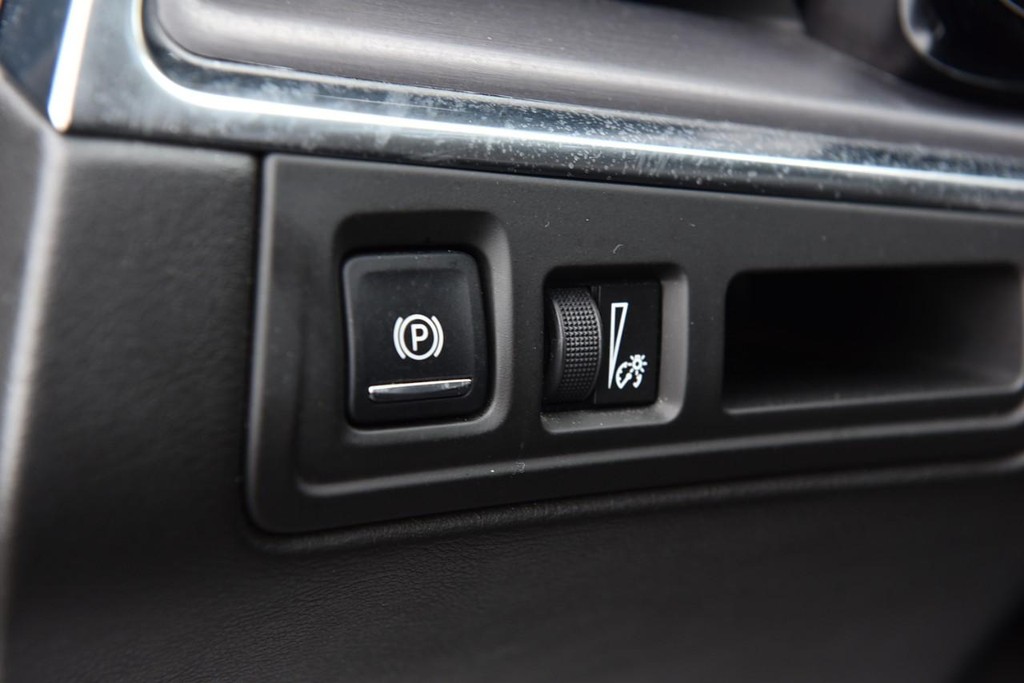 Cadillac XT5 Vehicle Full-screen Gallery Image 13