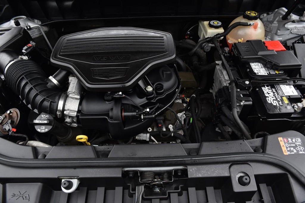 Cadillac XT5 Vehicle Full-screen Gallery Image 27