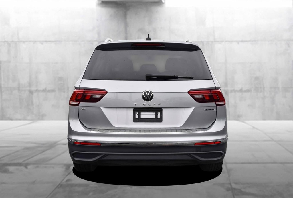 Volkswagen Tiguan Vehicle Full-screen Gallery Image 6