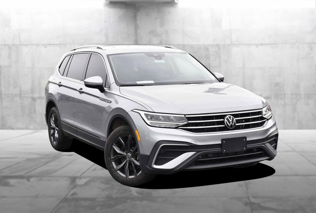 Volkswagen Tiguan Vehicle Image 02