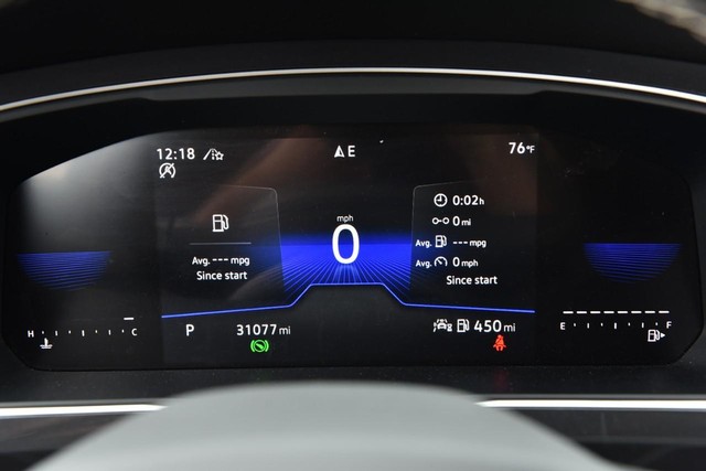 Volkswagen Tiguan Vehicle Image 12