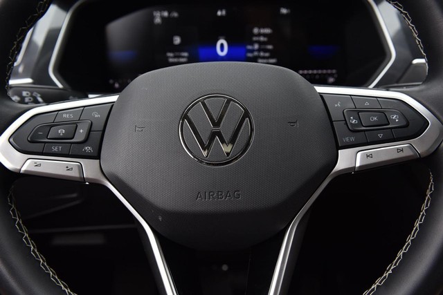 Volkswagen Tiguan Vehicle Image 19