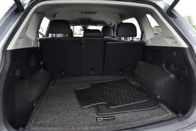Volkswagen Tiguan Vehicle Image 25