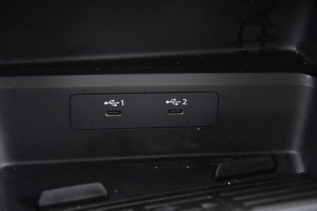 Audi A3 Vehicle Full-screen Gallery Image 18