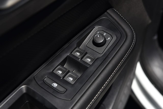 Volkswagen Atlas Cross Sport Vehicle Image 08
