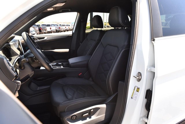 Volkswagen Atlas Cross Sport Vehicle Image 19