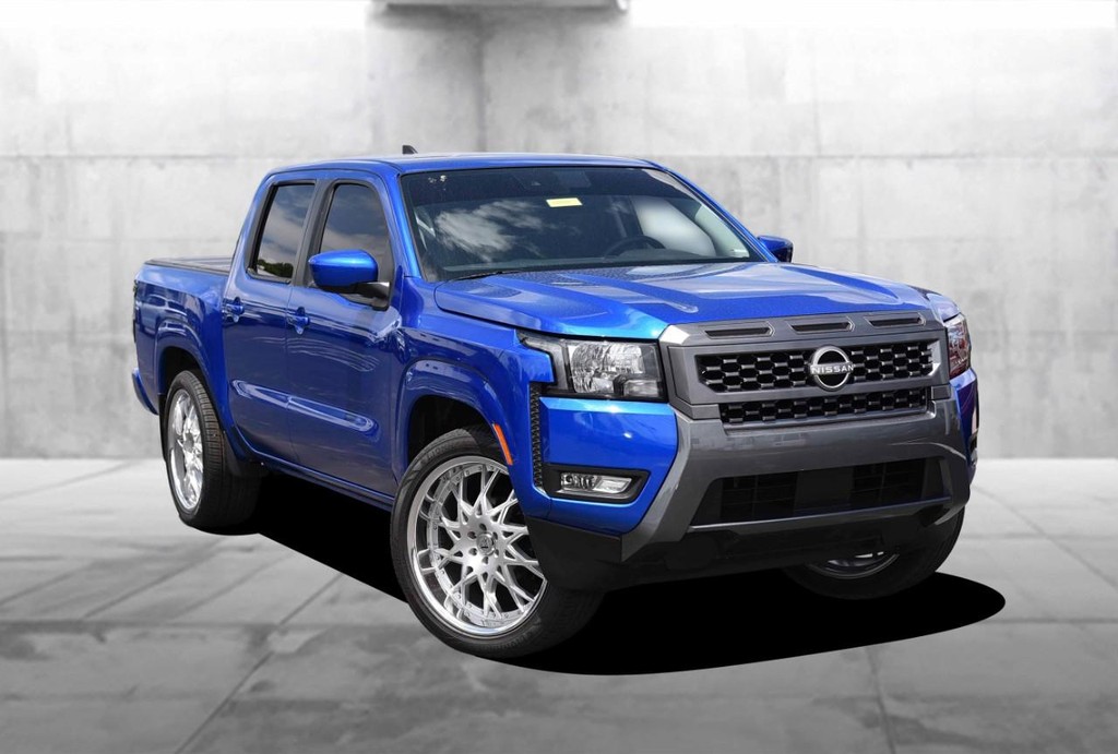 Nissan Frontier Vehicle Full-screen Gallery Image 2