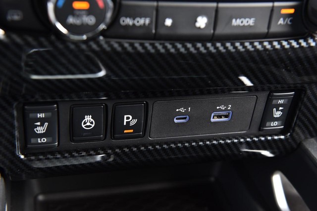 Nissan Frontier Vehicle Image 17