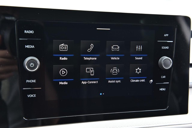Volkswagen Taos Vehicle Image 13
