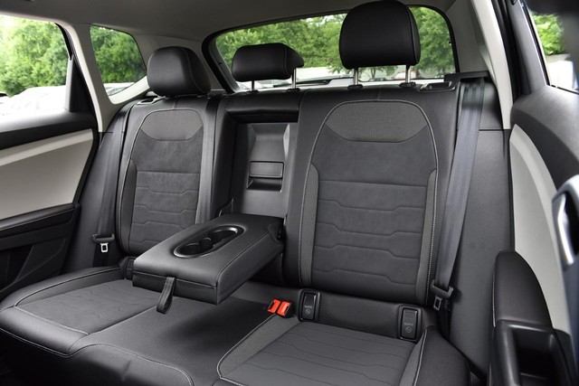 Volkswagen Taos Vehicle Image 22