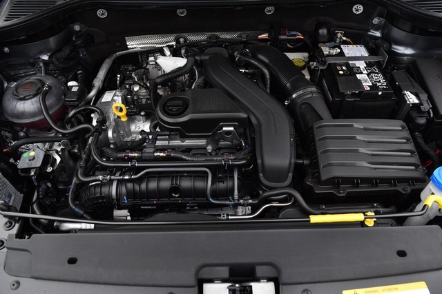 Volkswagen Taos Vehicle Image 26