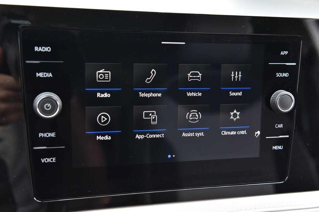 Volkswagen Taos Vehicle Full-screen Gallery Image 13