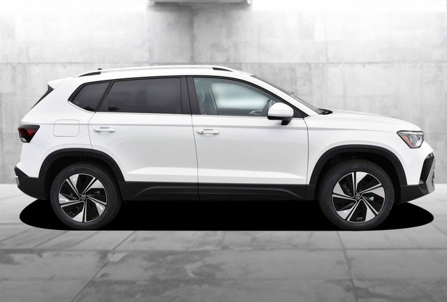 Volkswagen Taos Vehicle Image 05