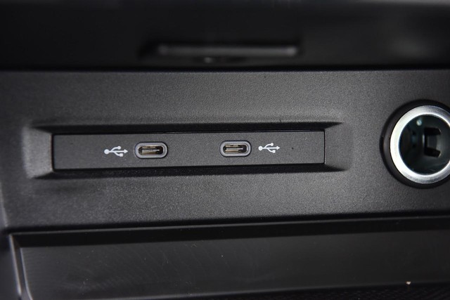 Volkswagen Taos Vehicle Image 15