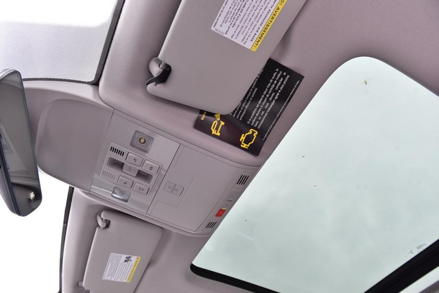 Volkswagen Taos Vehicle Image 22