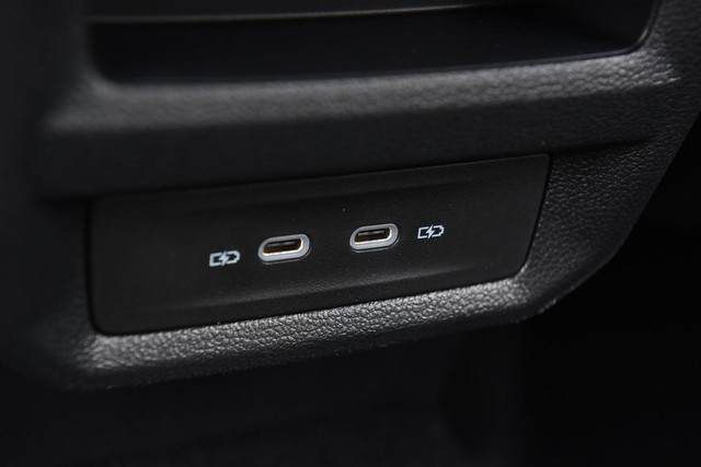 Volkswagen Taos Vehicle Image 25
