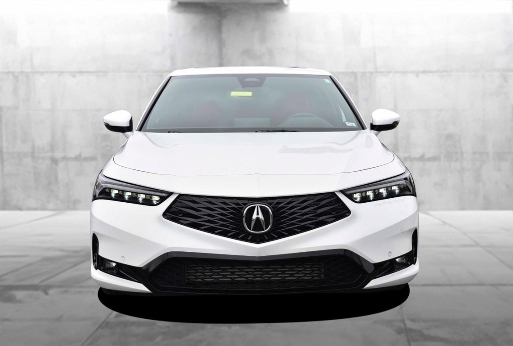 Acura Integra Vehicle Full-screen Gallery Image 4