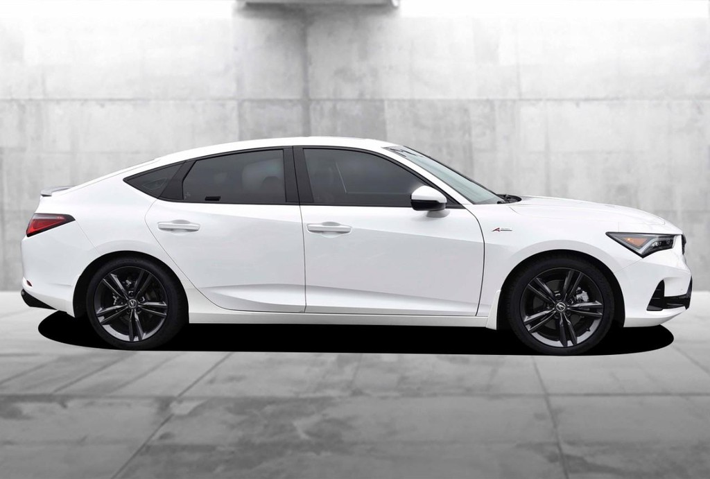 Acura Integra Vehicle Full-screen Gallery Image 5