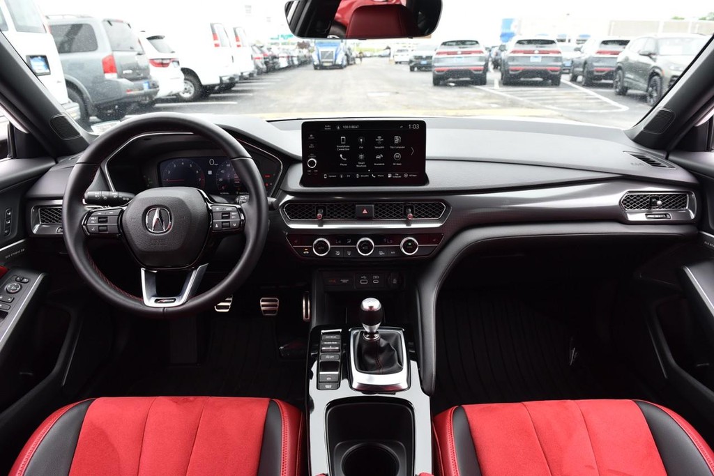 Acura Integra Vehicle Full-screen Gallery Image 7