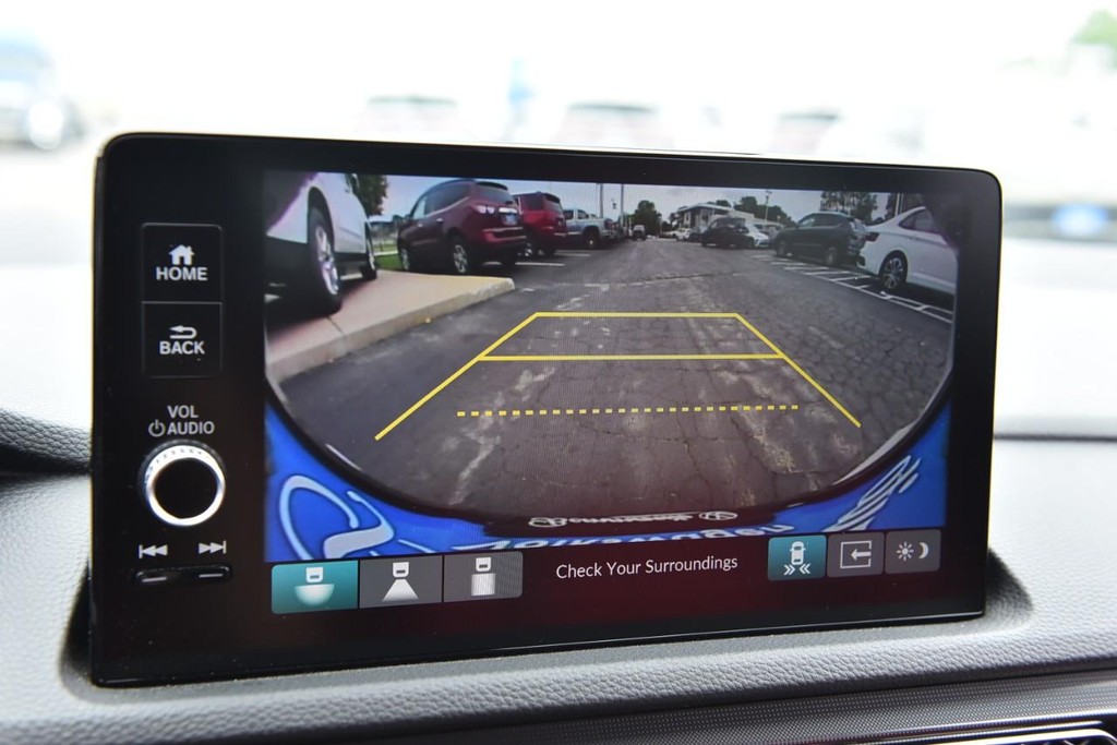 Acura Integra Vehicle Full-screen Gallery Image 13