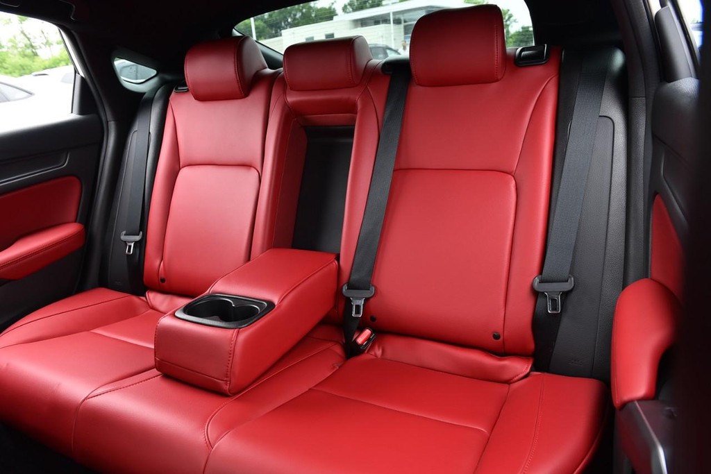 Acura Integra Vehicle Full-screen Gallery Image 26
