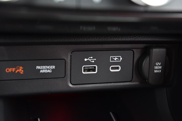 Acura Integra Vehicle Image 17