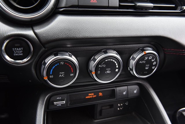 Mazda MX-5 Miata RF Vehicle Image 14