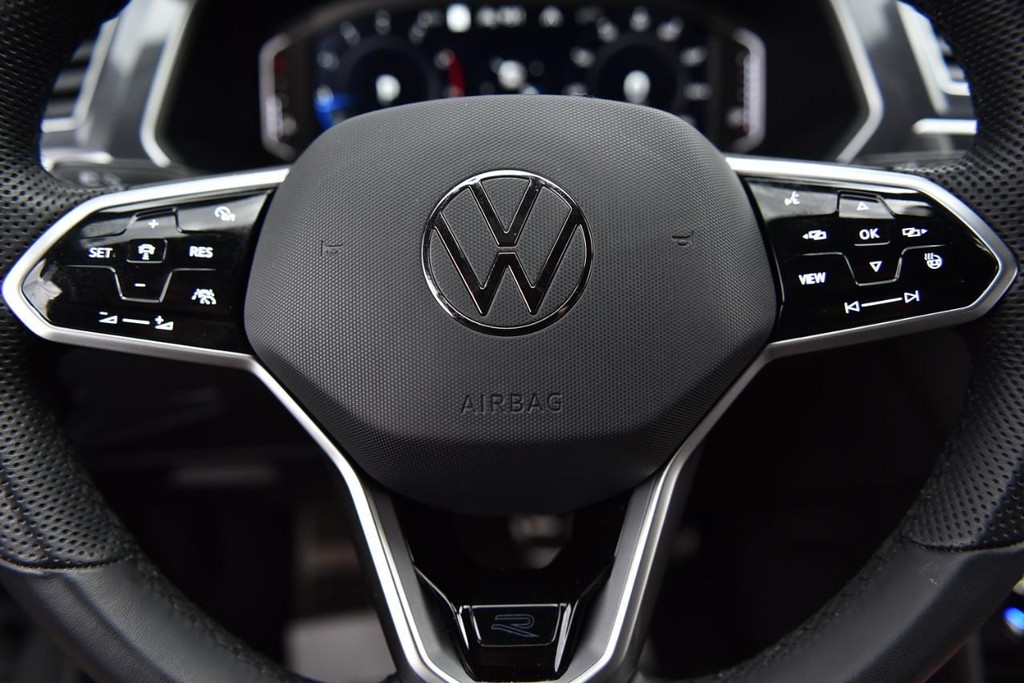 Volkswagen Tiguan Vehicle Full-screen Gallery Image 20