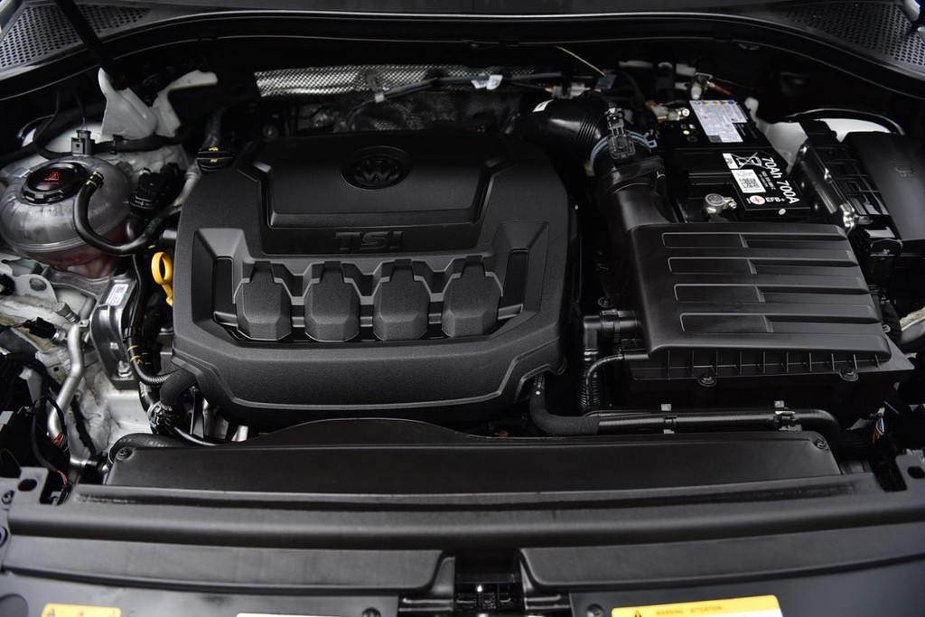Volkswagen Tiguan Vehicle Full-screen Gallery Image 29