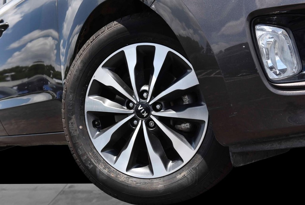 Kia Sedona Vehicle Full-screen Gallery Image 3
