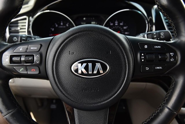 Kia Sedona Vehicle Image 20