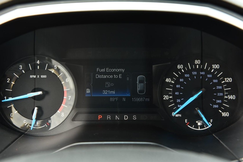 Ford Edge Vehicle Full-screen Gallery Image 11
